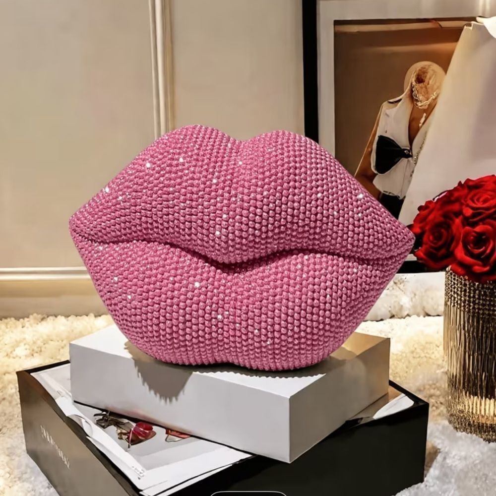Glamorous Pink Lips Beaded decor - Picture 4 of 4